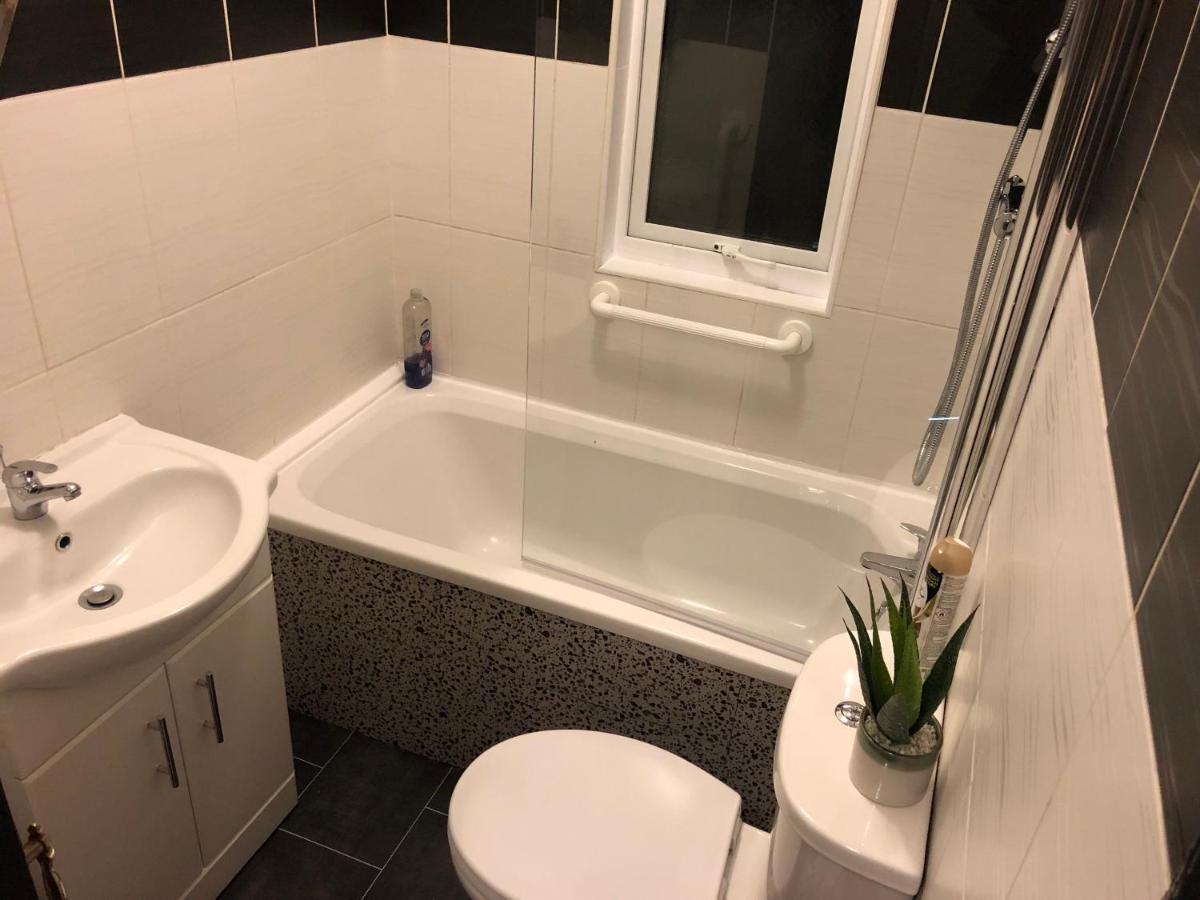 Handsworth Home - 2 Bedroomed Sheffield Bagian luar foto