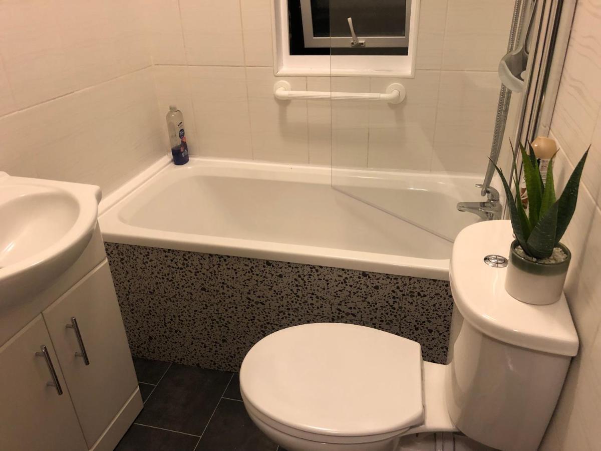 Handsworth Home - 2 Bedroomed Sheffield Bagian luar foto