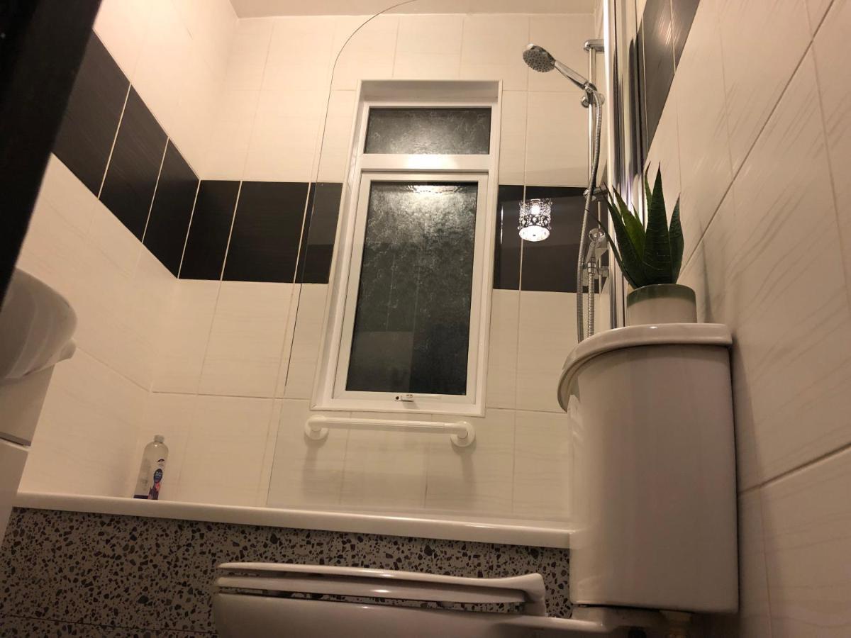 Handsworth Home - 2 Bedroomed Sheffield Bagian luar foto